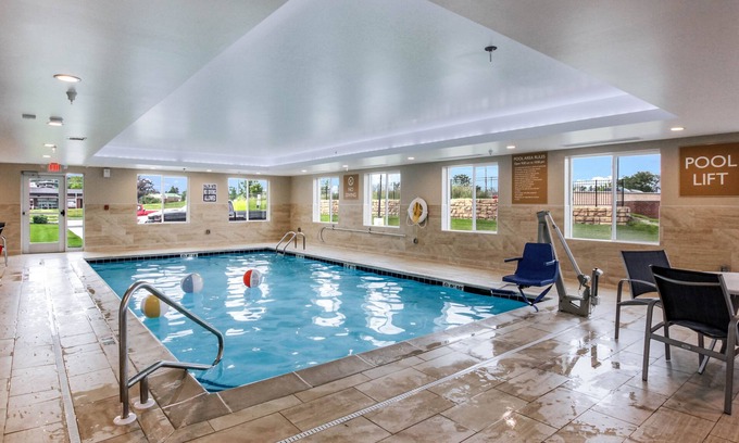 Brighton Hotel | Candlewood Suites Brighton by IHG