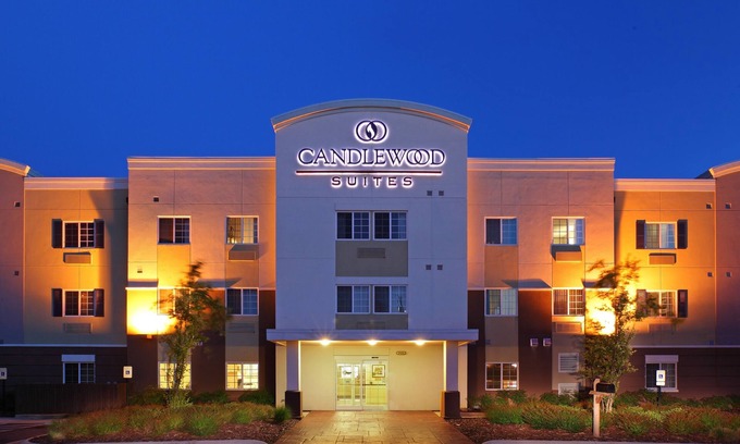 Hot Springs Hotel | Candlewood Suites Hot Springs by IHG