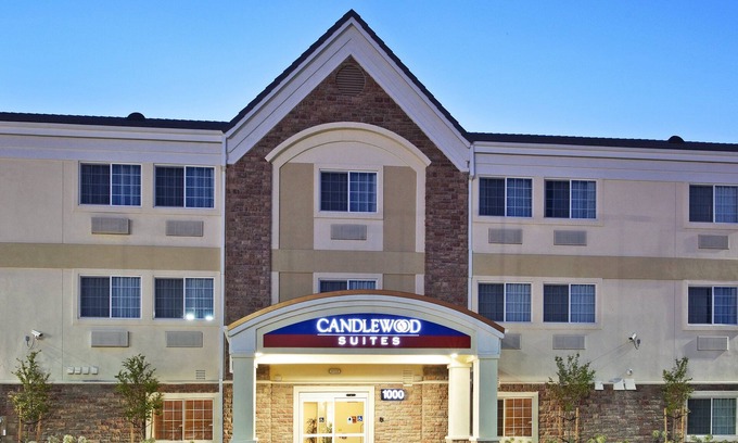 Turlock Hotel | Candlewood Suites Turlock by IHG