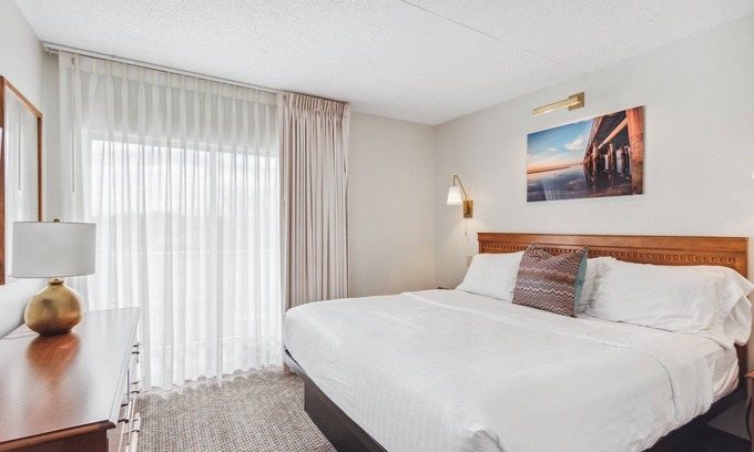 Rehoboth Beach Apartamento | Cape Suites Room 4 - Free Parking!