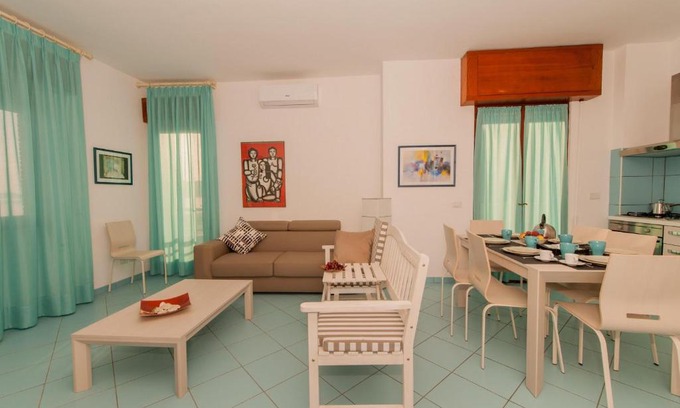 Minturno Apartamento | Capri Apartment