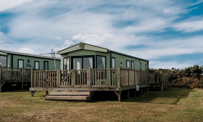 St Brides Cabina | Caravan with sea views on the coast near St Davids