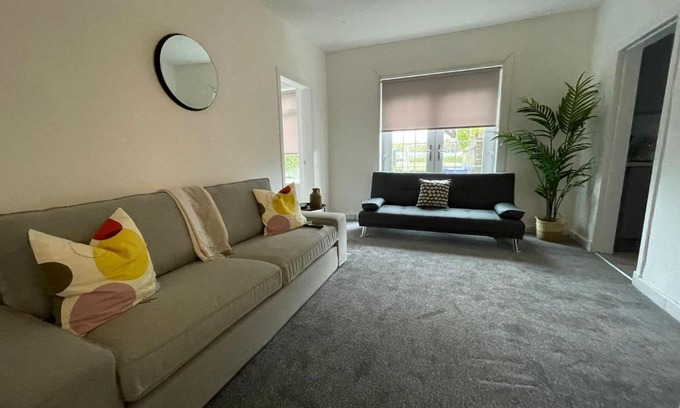 Glasgow Casa | Cardonald House