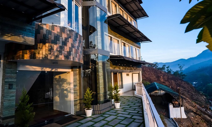 Nullatanni Hotel | Carmel Top Resort