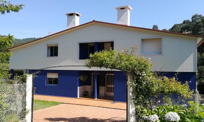 Bueu Casa | Casa Azul Beluso