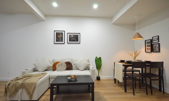 Northwest Calgary Casa | CASA BOHO I Cozy Boho Retreat in NW Calgary