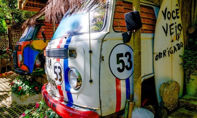 Praia de Santiago Apartamento | Casa Caiçara Veio do Rio - Quarto Kombi 02