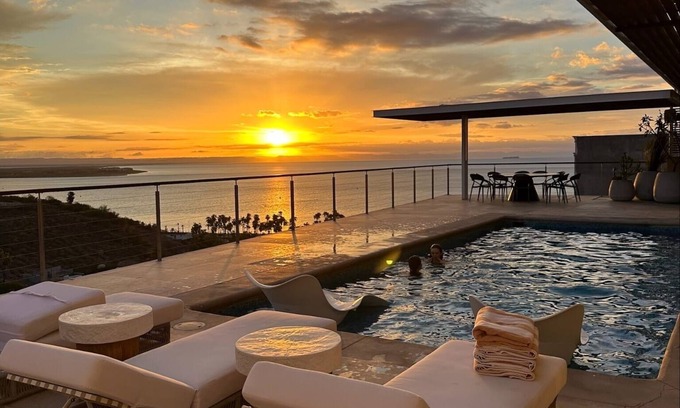 Lomas de Palmira Villa | Casa Carousel! Stunning La Paz Villa - Perfect for Large Groups! Views + more