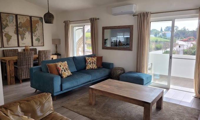 Vale de Covo Chalet De Esquí | Casa Covo Superb house, Sea views and pool, great location