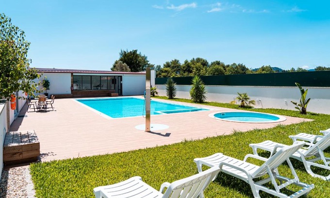 Cardielos Villa | Casa da Irene - Villa para Família