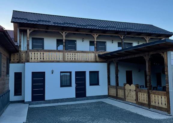 Sighetu Marmatiei Casa | Casa de lângă pădure