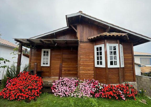 Lavras Novas Chalet De Esquí | Casa de madeira em Lavras Novas