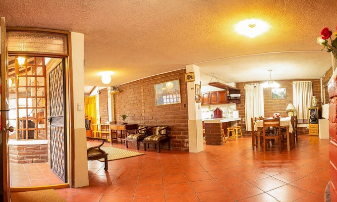 Otavalo Casa | Casa del Huésped