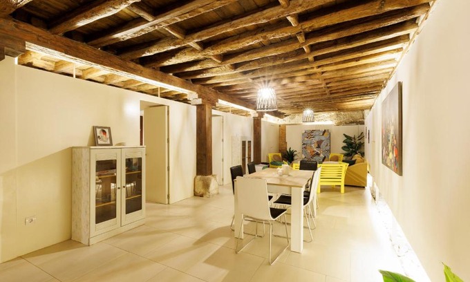 Alcalá de Henares Villa | Casa Deluxe Herreros