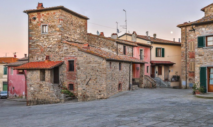 Pergine Valdarno Casa | Casa de vacaciones en Pergine Valdarno con 3 habitaciones, capacidad 6