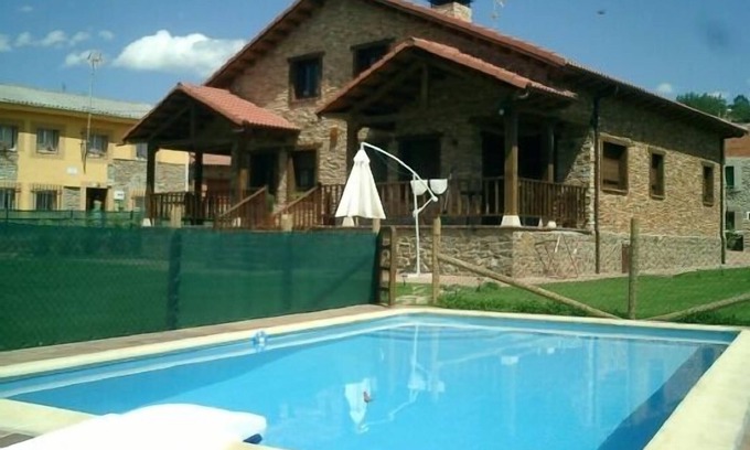 San Martin de Valdetuejar Cabaña | Casa Lara para 4 personas