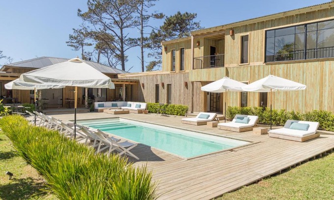 La Barra Hotel | Casa Flor