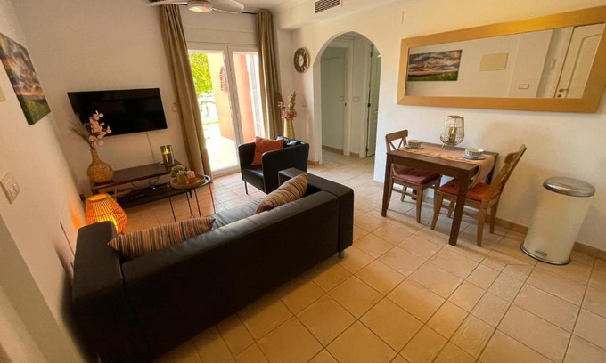 Caserio Los Tarquinos Apartamento | Casa Isabel, with a shared pool