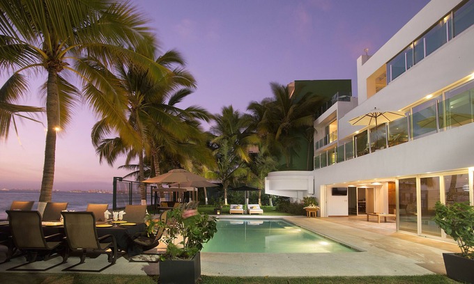 Colonia 5 de Diciembre Villa | CASA DE PLAYA MODERNA DE 6 HABITACIONES A PIE DE LA CIUDAD