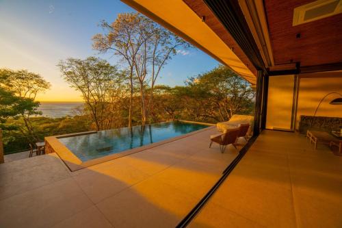 La Cruz Villa | Casa Lagom, Luxurious Oasis with Infinity Pool!