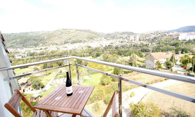 Reza Casa | CASA MIRADOR REZA Alojamiento Termas