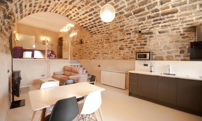 La Fueva Casa | Casa Mur de Alujan