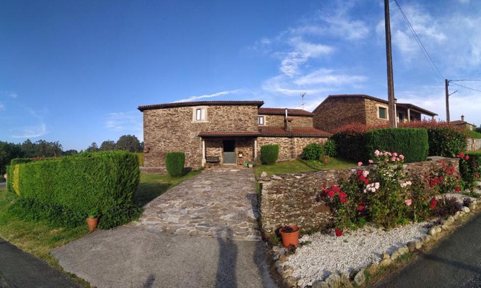 Touro Casa | Casa O Castelo en Touro