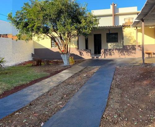 Parque Alvorada Casa | Casa Parque Alvorada com garagem e ar Condicionado