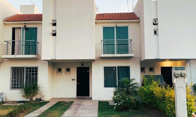 Irapuato Casa | Casa Real San Marcos A en Privada Zona Norte