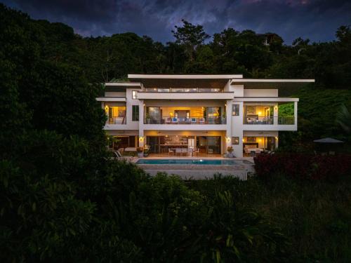 Dominical Villa | Casa ReSol - by Pura Villas