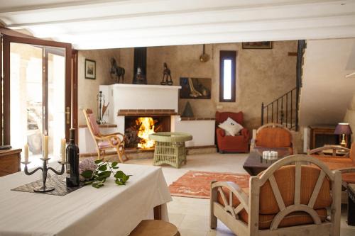 El Simarro Casa | Casa Rural El Simarro