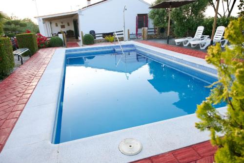 Malcocinado Casa | Casa Rural La Loba