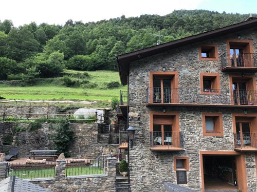 Llorts Chalet De Esquí | Casa Rustica Cabanes