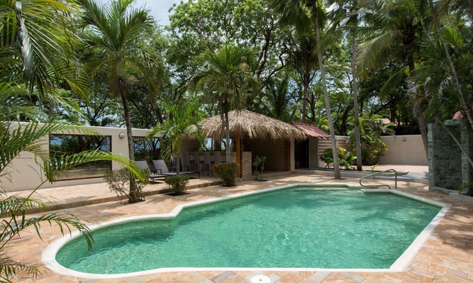 Palm Beach Estates Villa | Villa Casa Serena, Playa Grande, Costa Rica - ¡Una propiedad privada frente al mar!