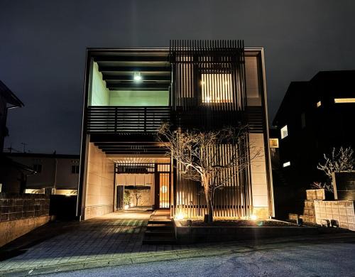 Dazaifu Casa | Casa Villa 連歌屋 Wooden detached house in Dazaifu