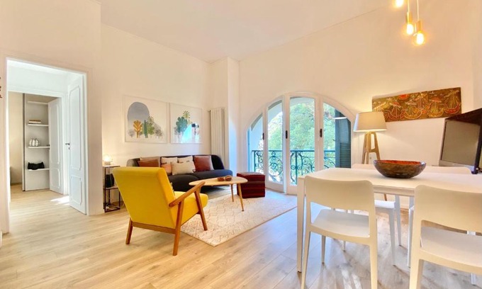 Nervi Apartamento | CasaViva-Stylish Trilo with AC-shared pool-parking