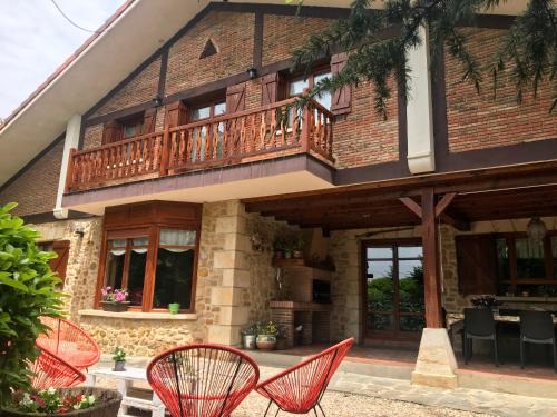 Murgia Casa | Caserio Arrigorri excelente ubicación jardín con barbacoa 14 plazas