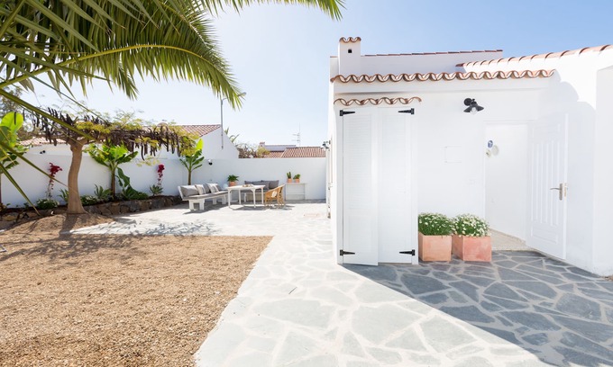 Arona Cabaña | Casita 2, private garden 3 bed, WIFI