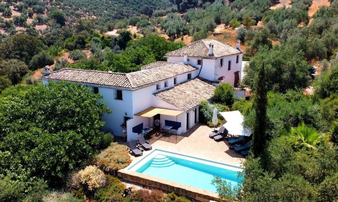 Iznajar Cabaña | Casita Perdiz en Cortijo las Rosas - Paz y tranquilidad en los olivares