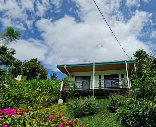 Cajón Chalet De Esquí | Casita Tucana21, escape to a mountain haven! 75Mb