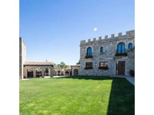 Sasamon Casa | Castillo Goyito