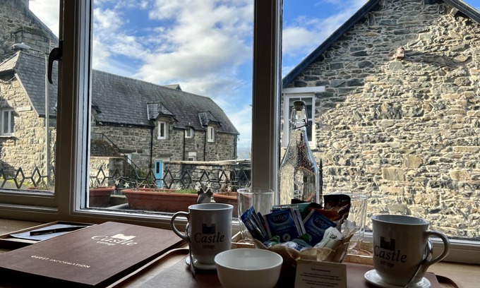 Harlech Hotel | Castle Cottage Inn