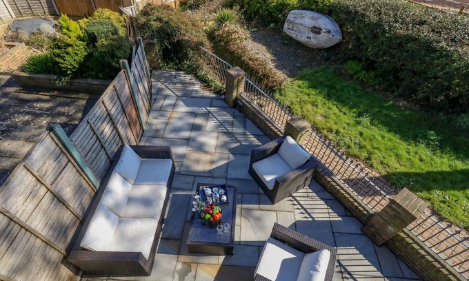 Weymouth Cabaña | Castle Cove Cottage