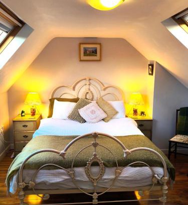Corfe Casa | Castle View Suite - Corvesgate Cottage - 3 room suite