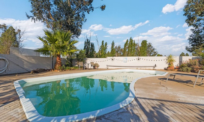 Gilgandra Hotel | Castlereagh Motor Inn