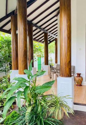 Ja-Ela Casa | catherine villa