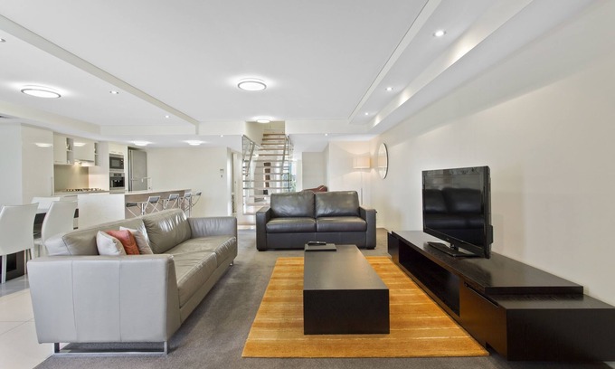 Rockhampton Casa | CBD Luxury Accommodation