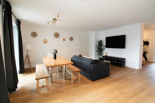 Lurup Apartamento | Central Apartment 4 Bedrooms for up to 12 Guests