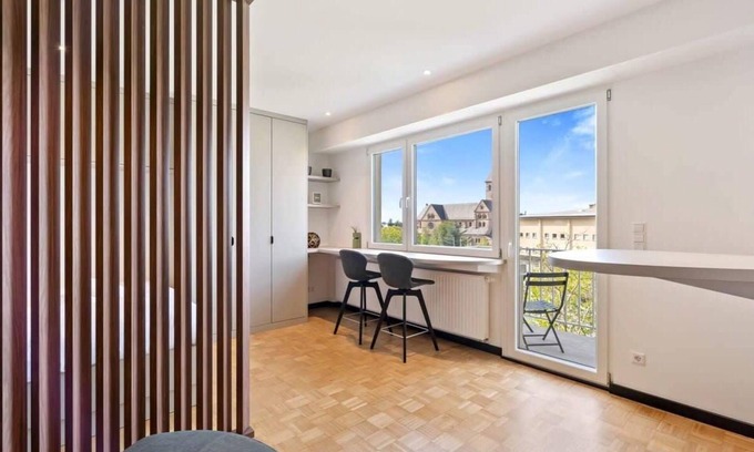 Limpertsberg Apartamento | Central Chic Studio w/WiFi & Kitchen