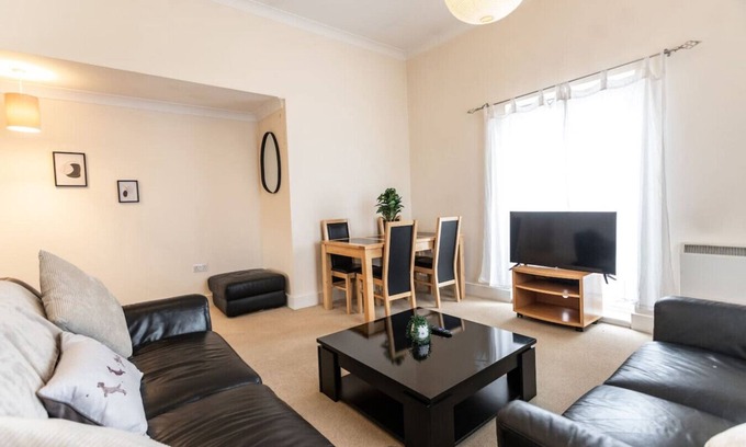 Swindon Apartamento | Central Location*Long Stay Discounts*Free Parking